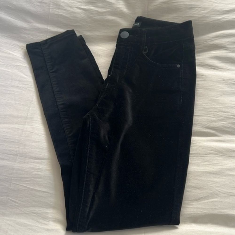 NWOT AQUA VELVET SKINNY 5 POCKET PANTS SIZE 24